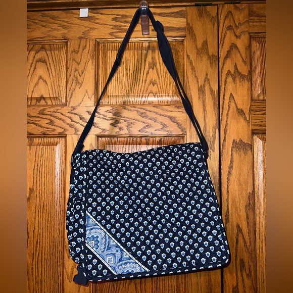Vera Bradley Laptop computer Messenger Bag - Picture 1 of 3